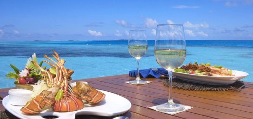 medhufushi-island-resort-beach-lunch