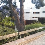 Cercant la meva futura casa ideal: elegant, ben comunicada, dins la ciutat per&ograve; lleugerament apartada, poc WiFis al voltant, espai verd, serveis b&agrave;sics aprop, escoles... ok!